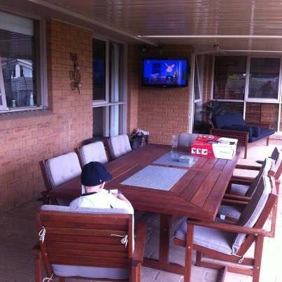Setting up your TV in the Alfresco area? Jim’s Antennas can help you…
