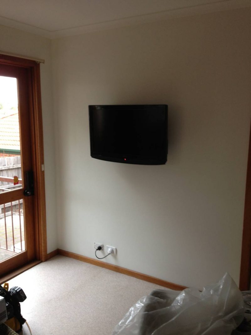 Moving house – let Jim’s Antennas move and re-mount your TV’s