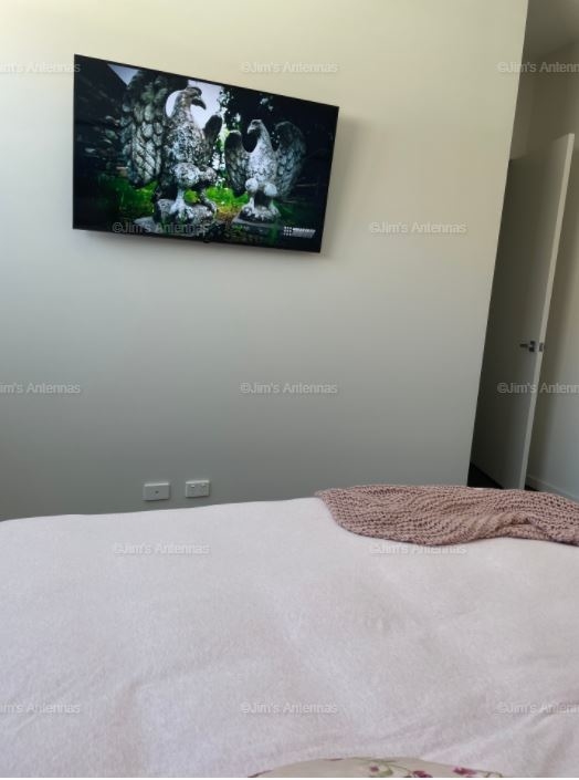 HOW HIGH SHOULD YOU MOUNT YOUR TV IN THE BEDROOM?