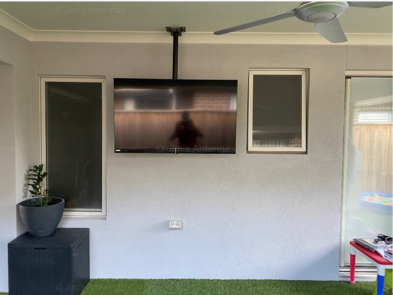 What To Do When You Can’t Mount Your TV To The Outdoor Walls…