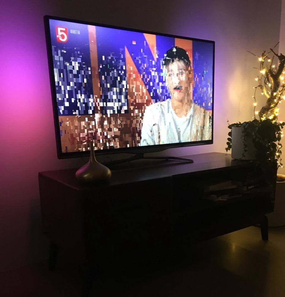 TV Pixelation: Causes & Fixes